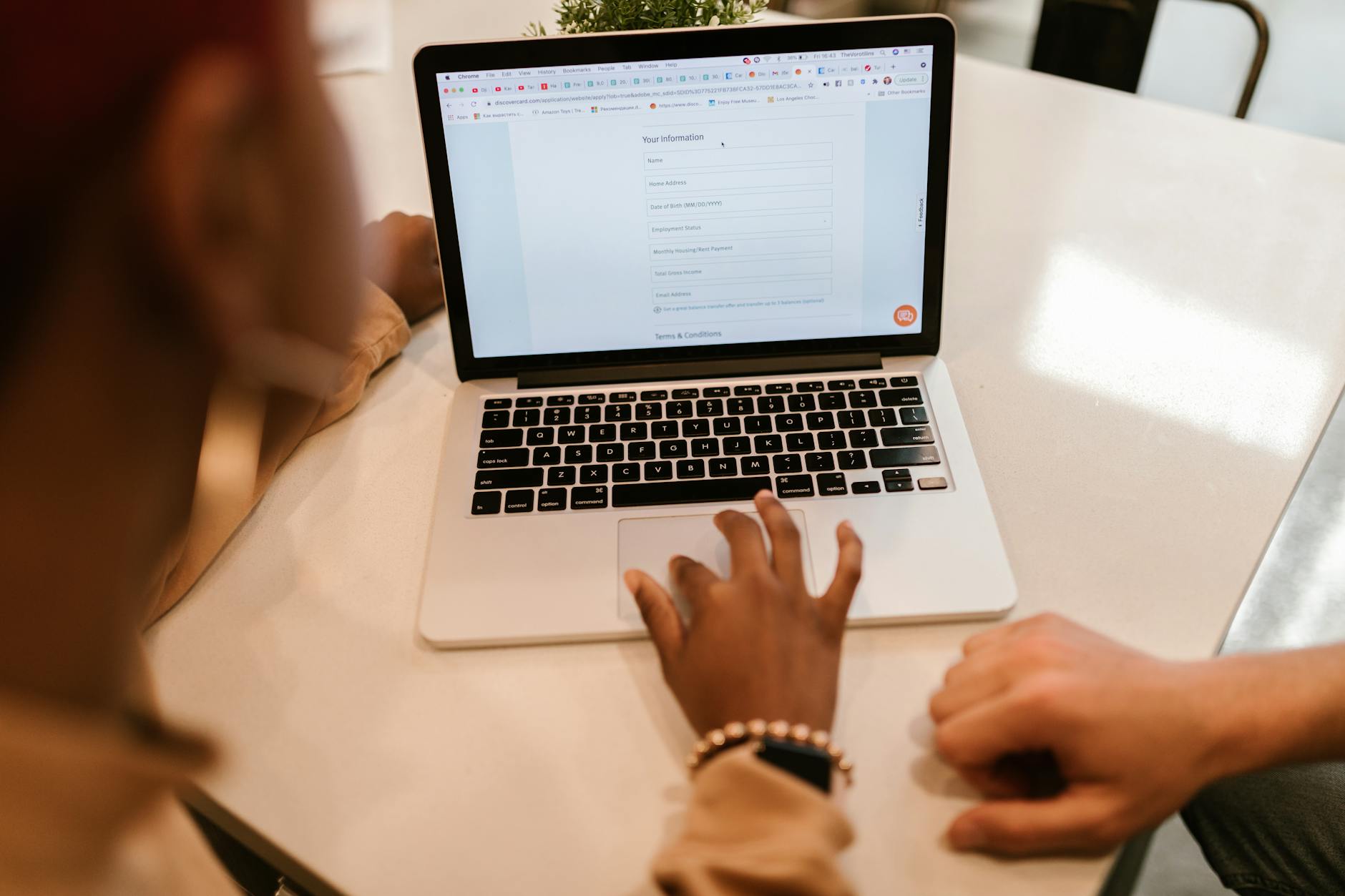 Real-time form tracking for WordPress lead capture