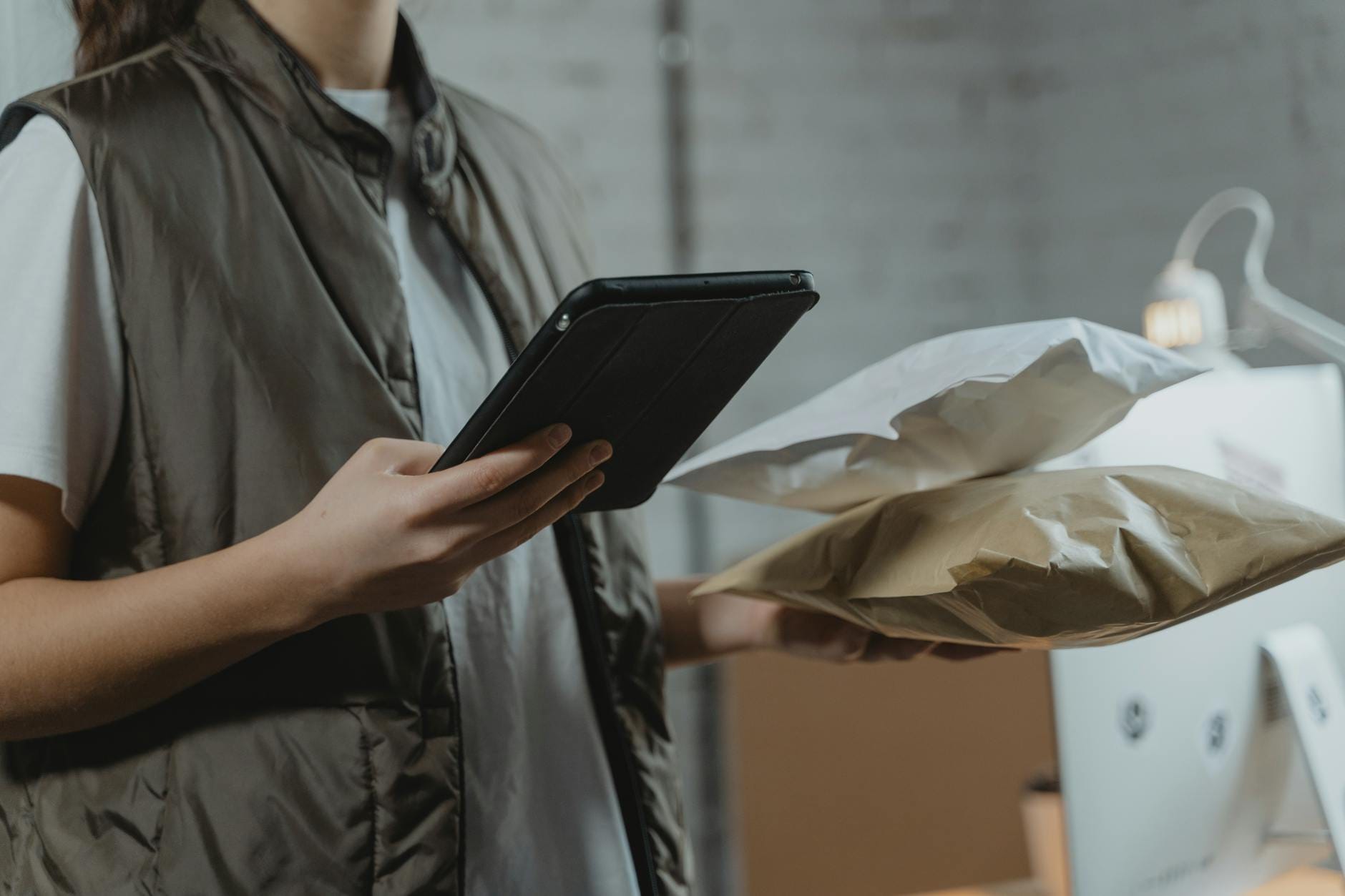 StockOracle AI vs Katana WooCommerce inventory comparison dashboard